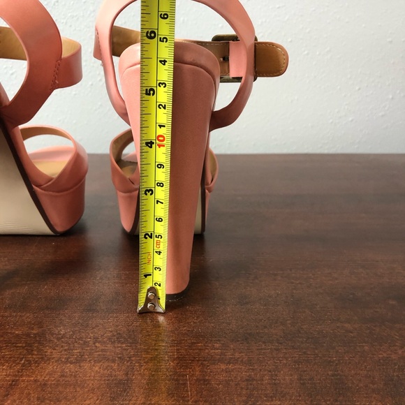 Delicious platform 5.75” heel light coral size 6/6.5 - Picture 5 of 10